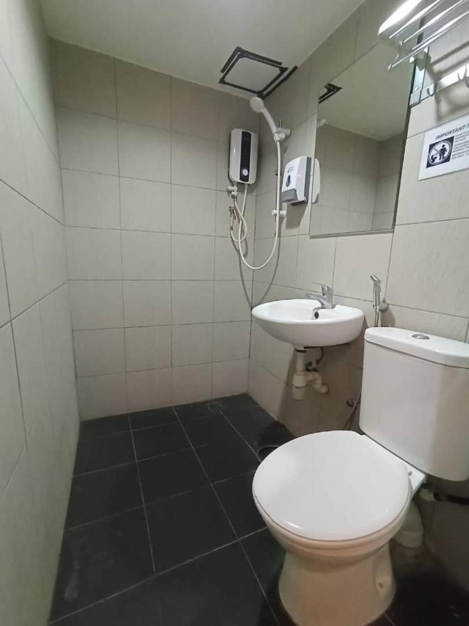一点酒店 古晋 外观 照片